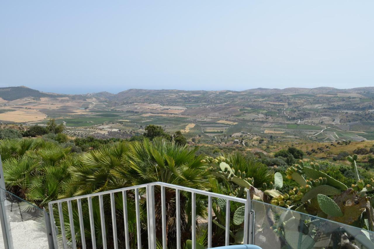 Antico Borgo Dei Templi Bed & Breakfast อากริเจนโต ภายนอก รูปภาพ