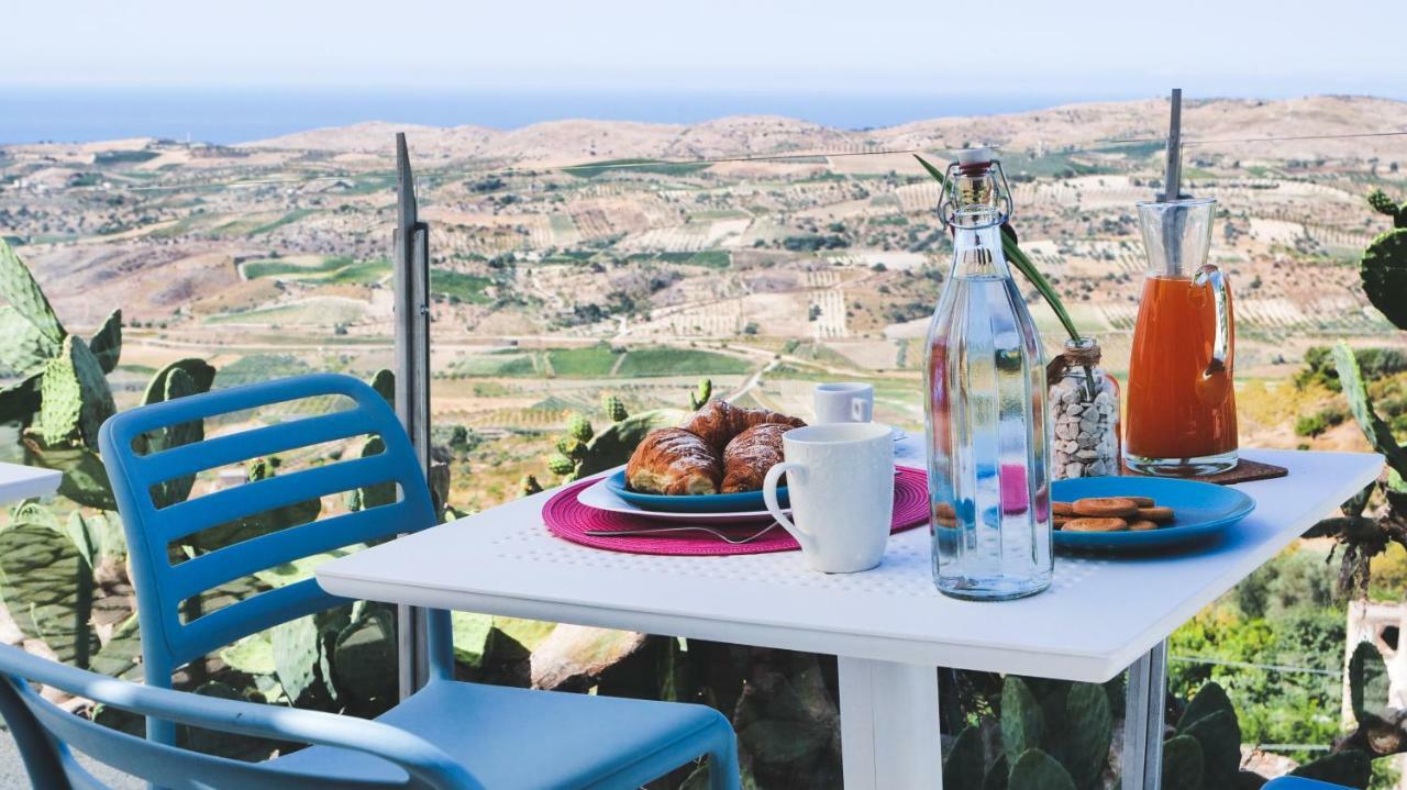 Antico Borgo Dei Templi Bed & Breakfast อากริเจนโต ภายนอก รูปภาพ
